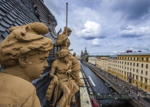 «петербург — в мире, мир — в петербурге ...»